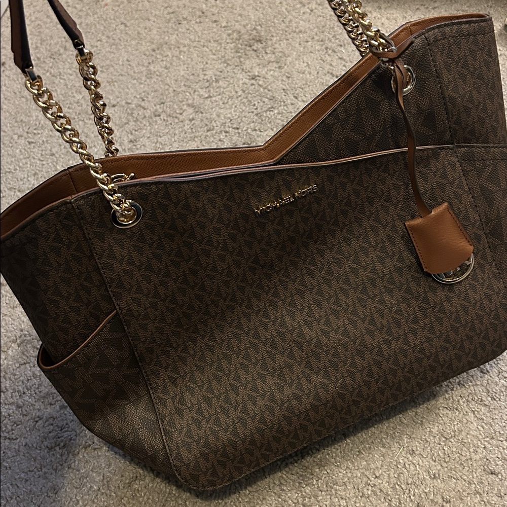 NWT $558 Michael Kors Jet Set Travel Large Chain Shoulder Tote - Picture 6 of 15